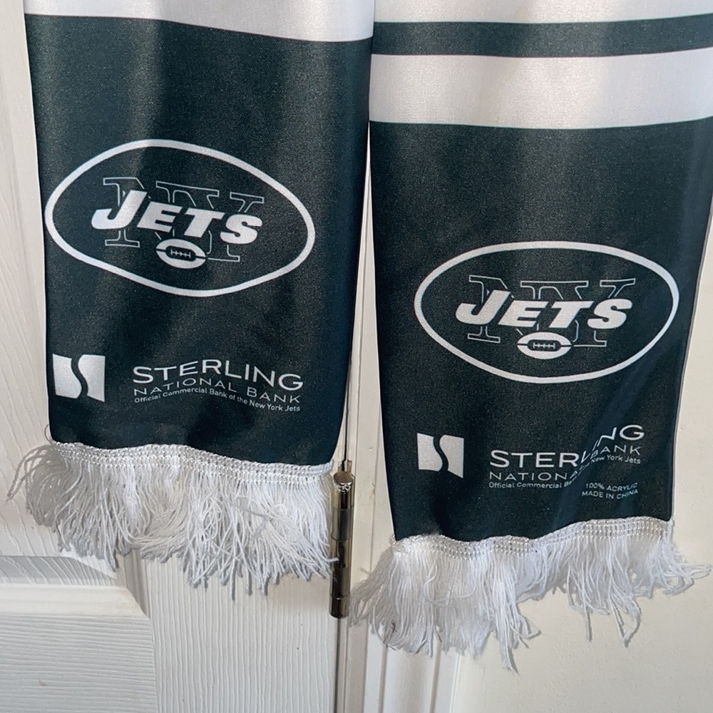 JETS Scarf - Picture 4 of 4